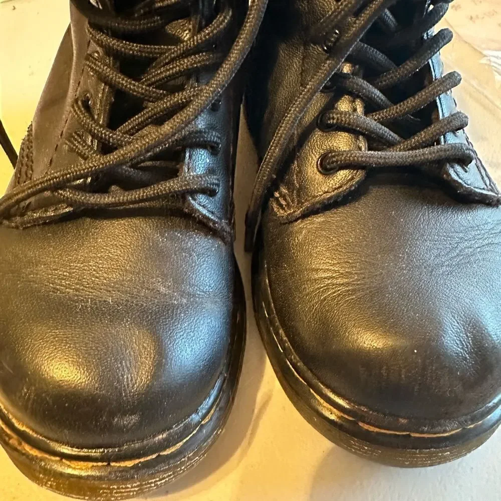 Dr. Martens Leather Combat Boots Black Kids Size 8 Zipper Laces